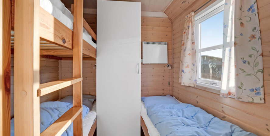 b52221_bed_02
